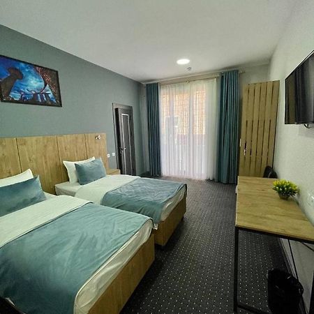 Bobur Hotel Ташкент Екстер'єр фото