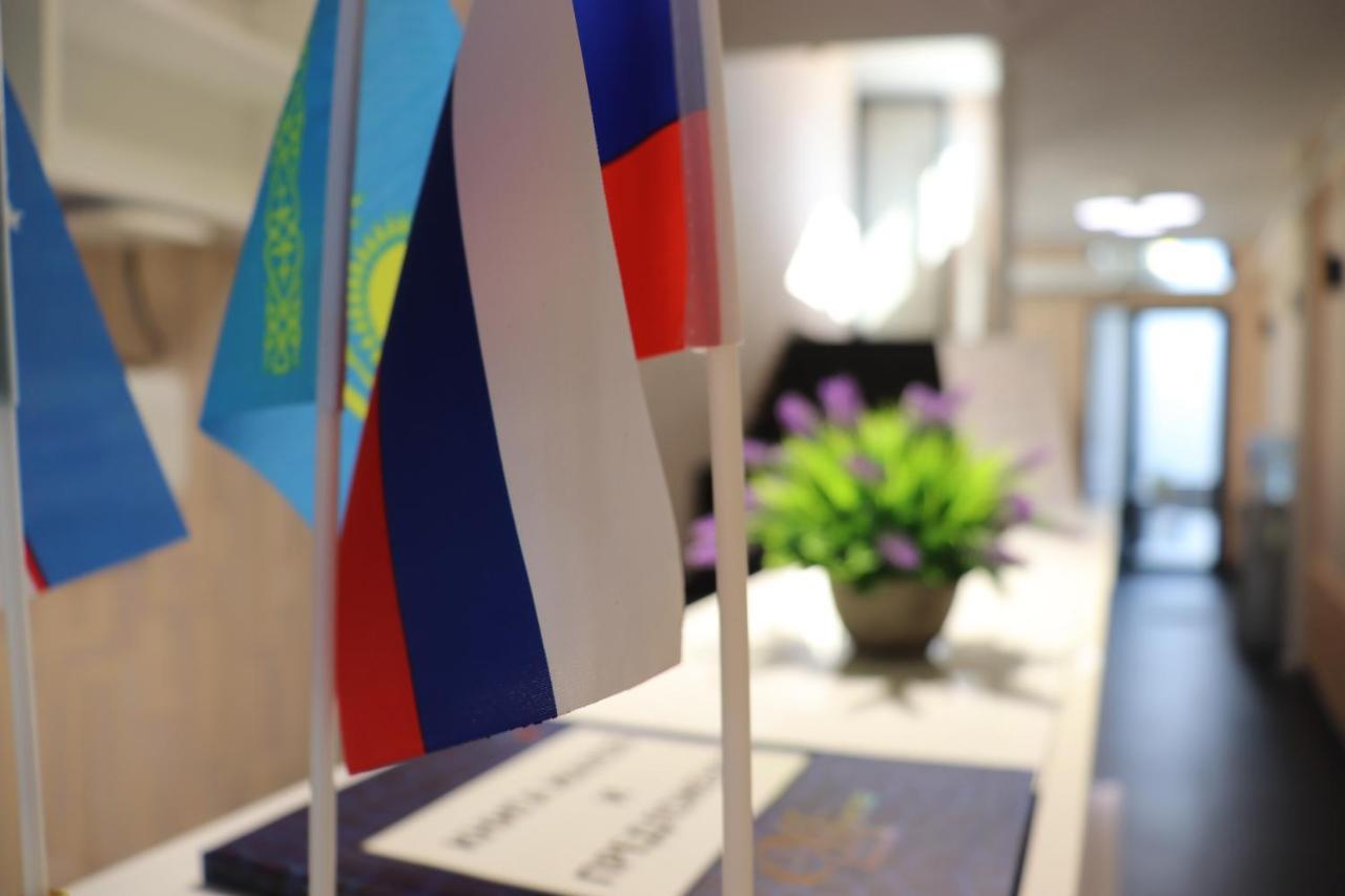 Bobur Hotel Ташкент Екстер'єр фото