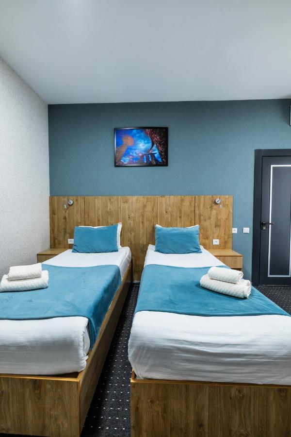 Bobur Hotel Ташкент Екстер'єр фото