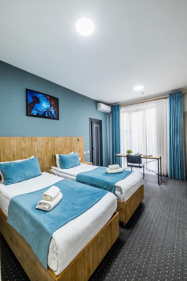 Bobur Hotel Ташкент Екстер'єр фото