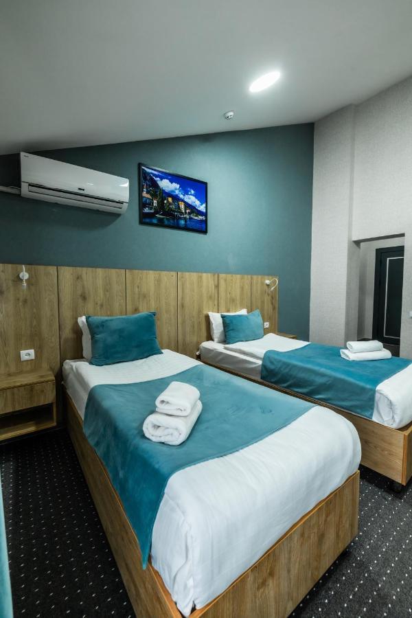 Bobur Hotel Ташкент Екстер'єр фото