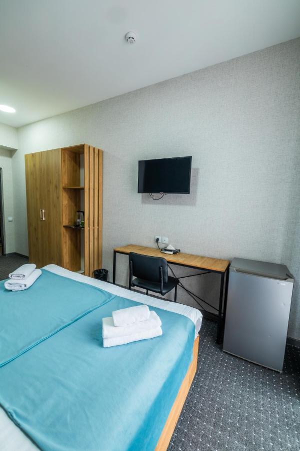 Bobur Hotel Ташкент Екстер'єр фото